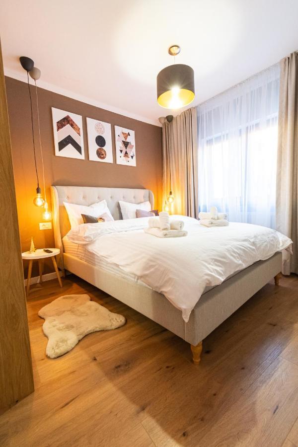 Hanna Studios - Belle In The Heart Of The Old Town Brașov Exterior foto