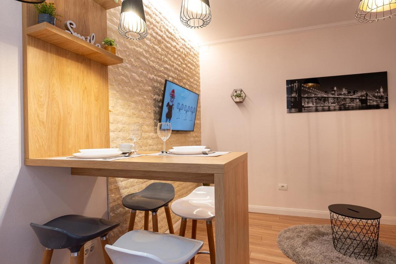 Hanna Studios - Belle In The Heart Of The Old Town Brașov Exterior foto